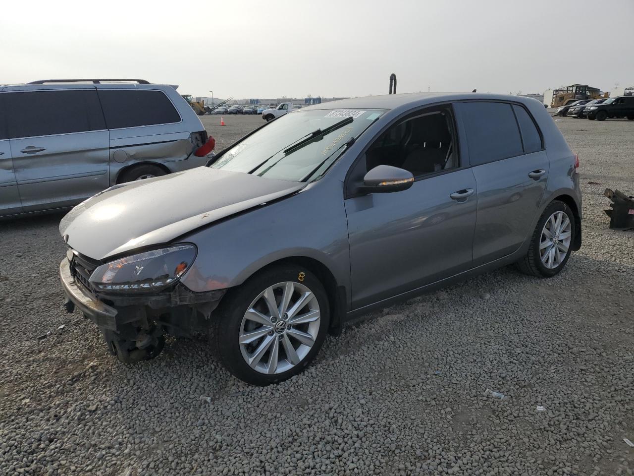 VOLKSWAGEN GOLF 2011