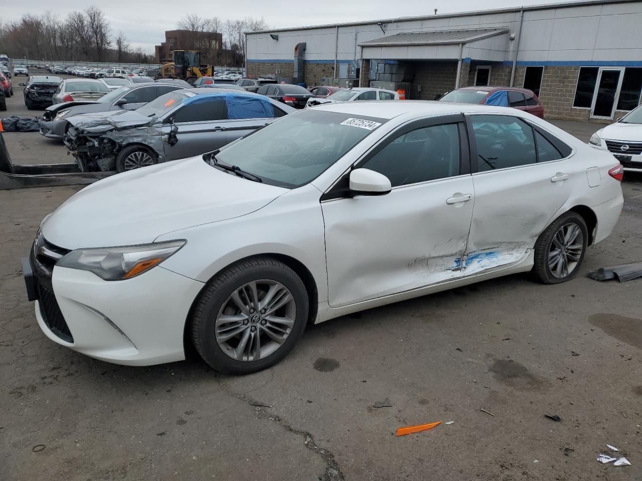 TOYOTA CAMRY LE 2016