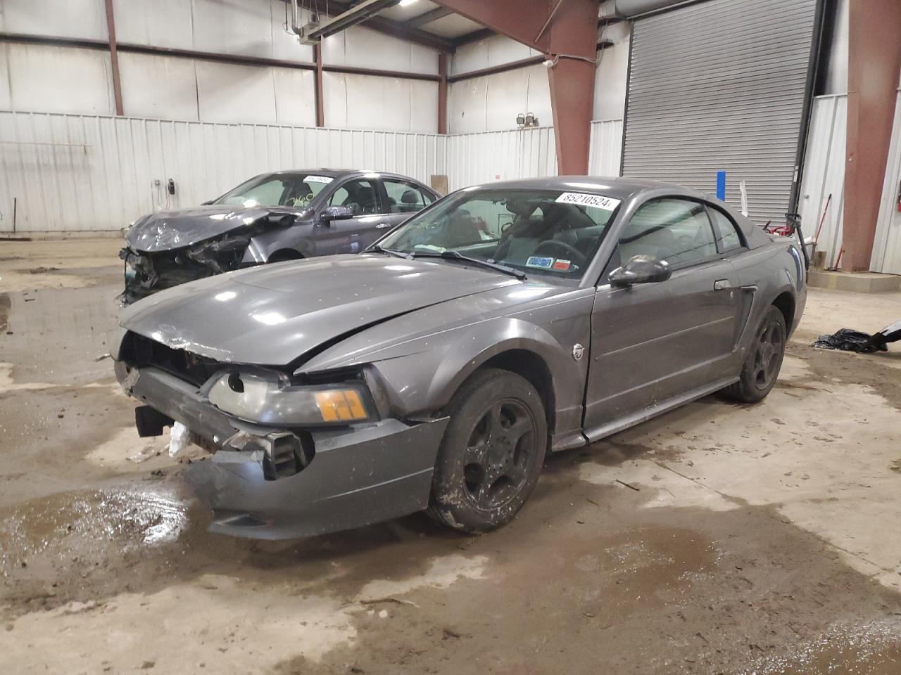 FORD MUSTANG 2004