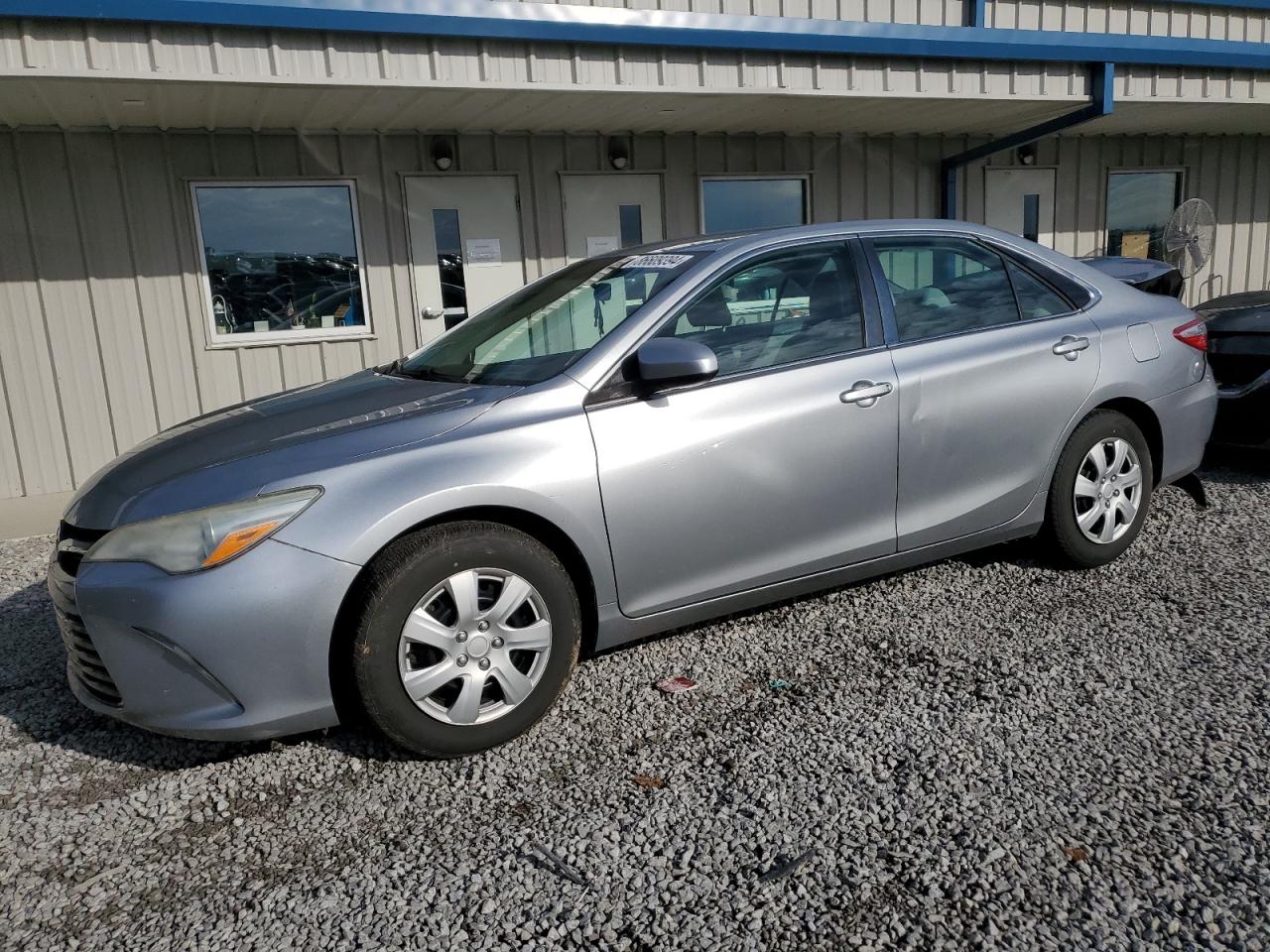 TOYOTA CAMRY LE 2015