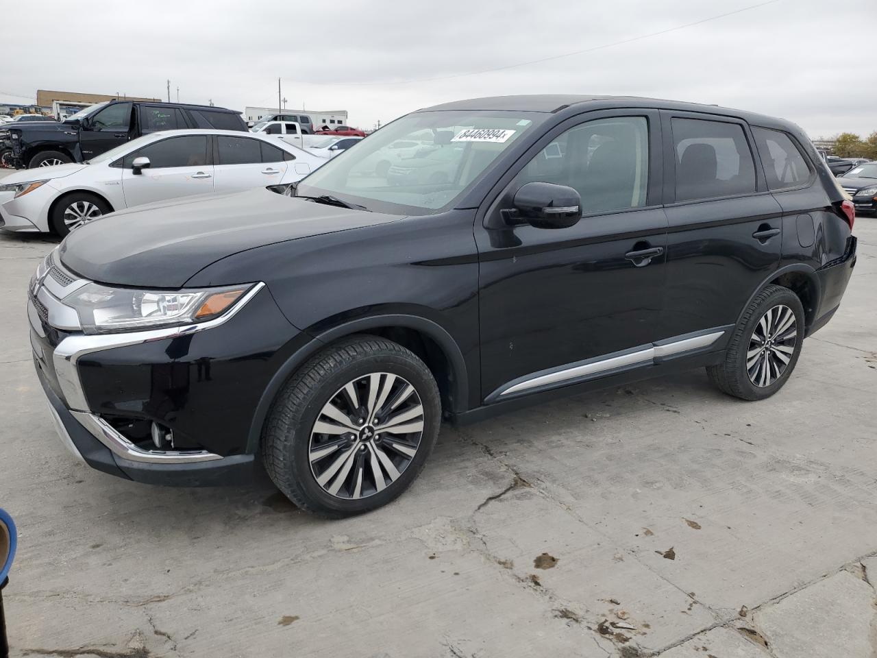 MITSUBISHI OUTLANDER 2019