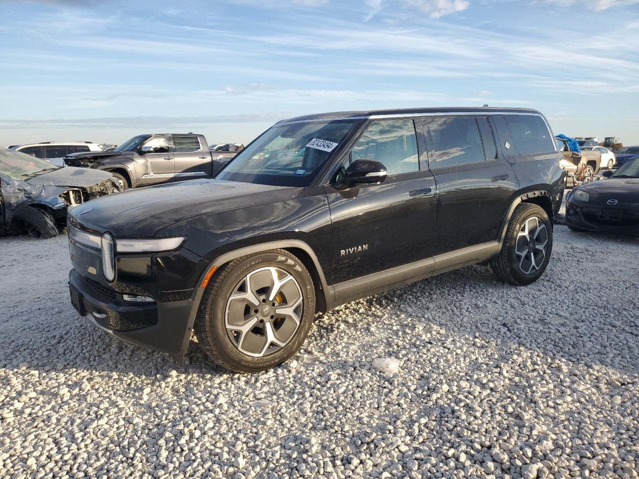 RIVIAN R1S ADVENT 2023