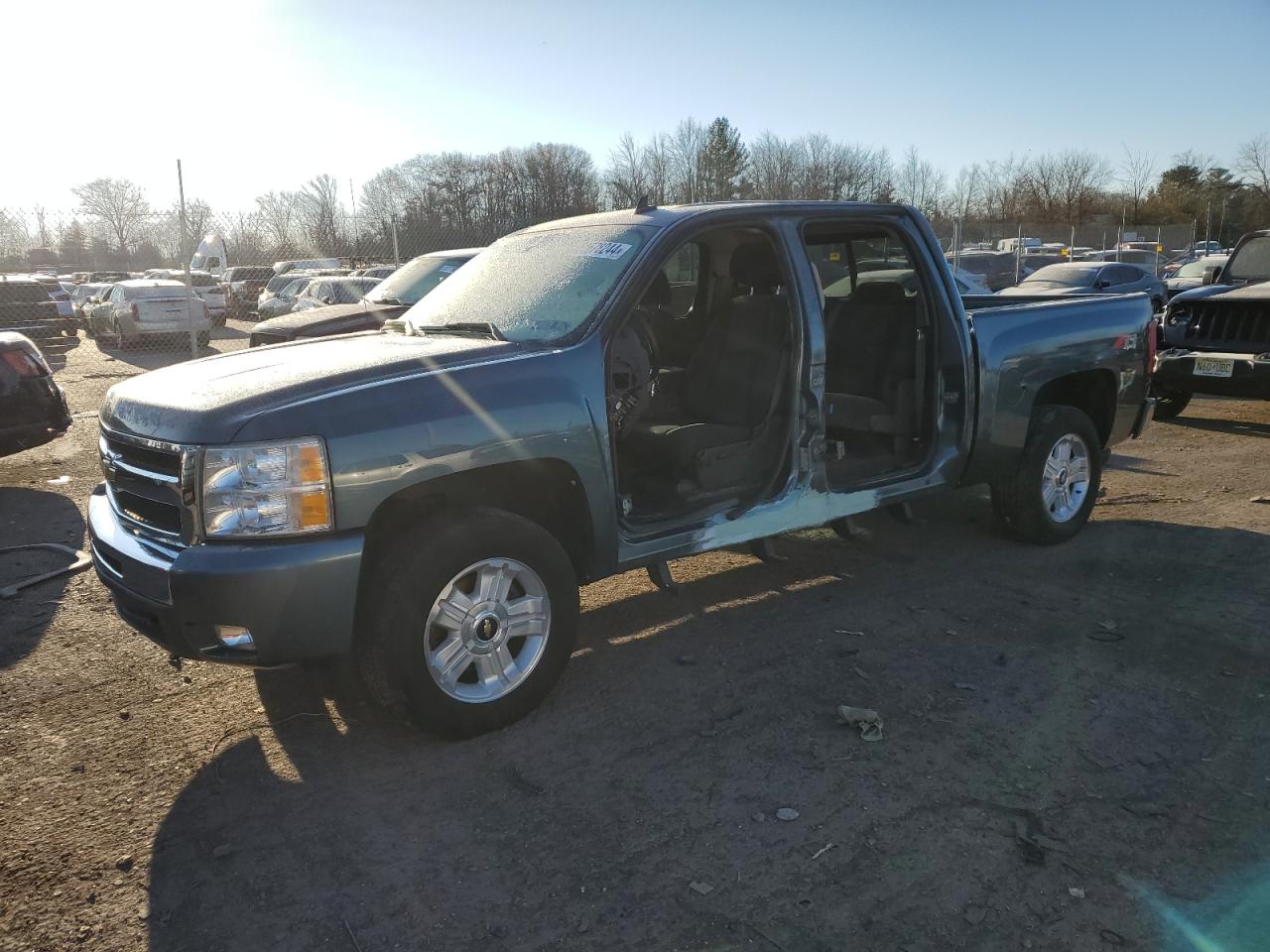CHEVROLET SILVERADO 2011