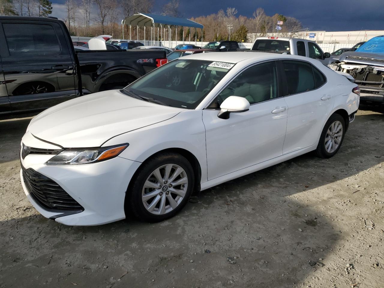 TOYOTA CAMRY LE 2020