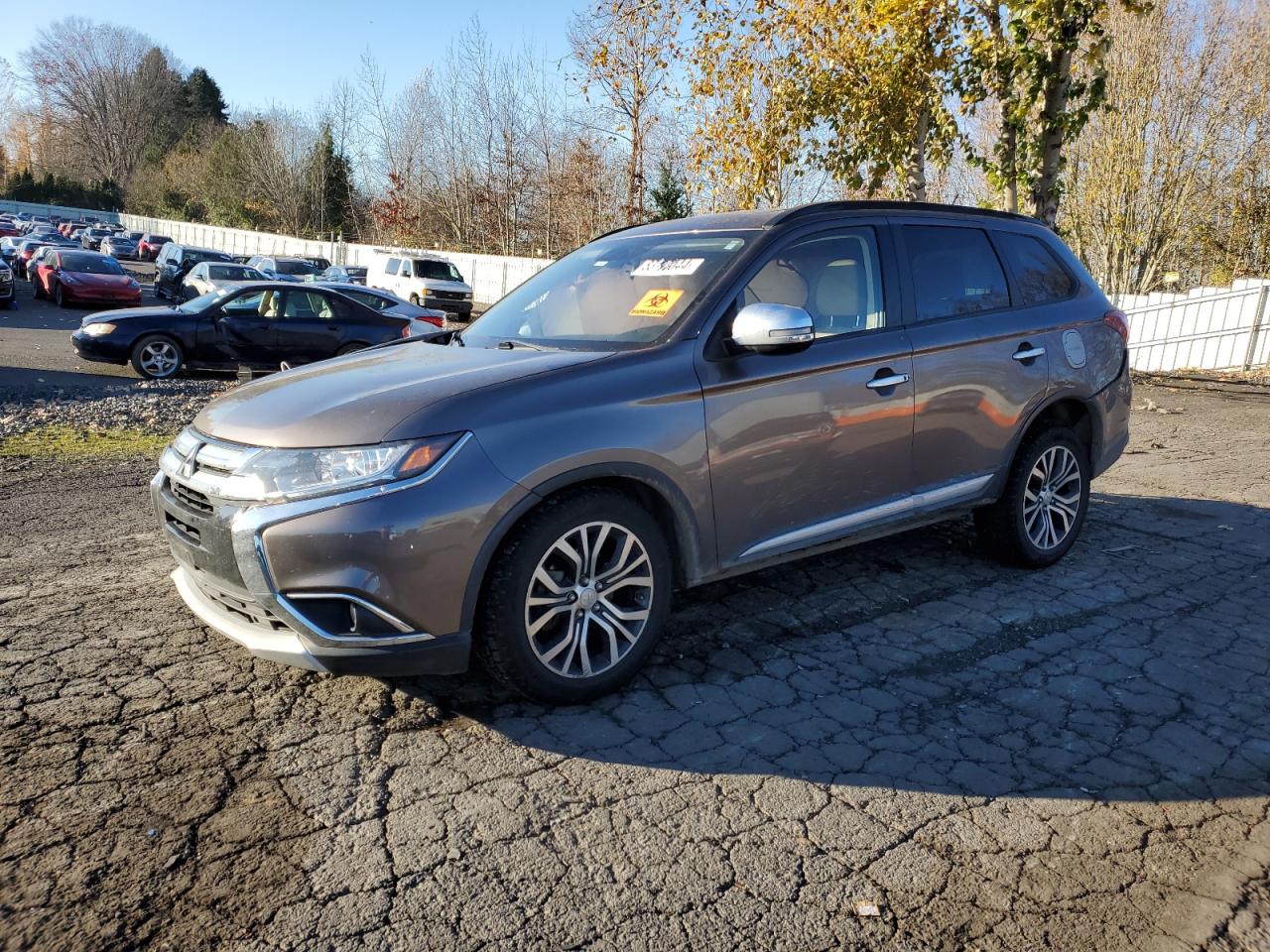 MITSUBISHI OUTLANDER 2016