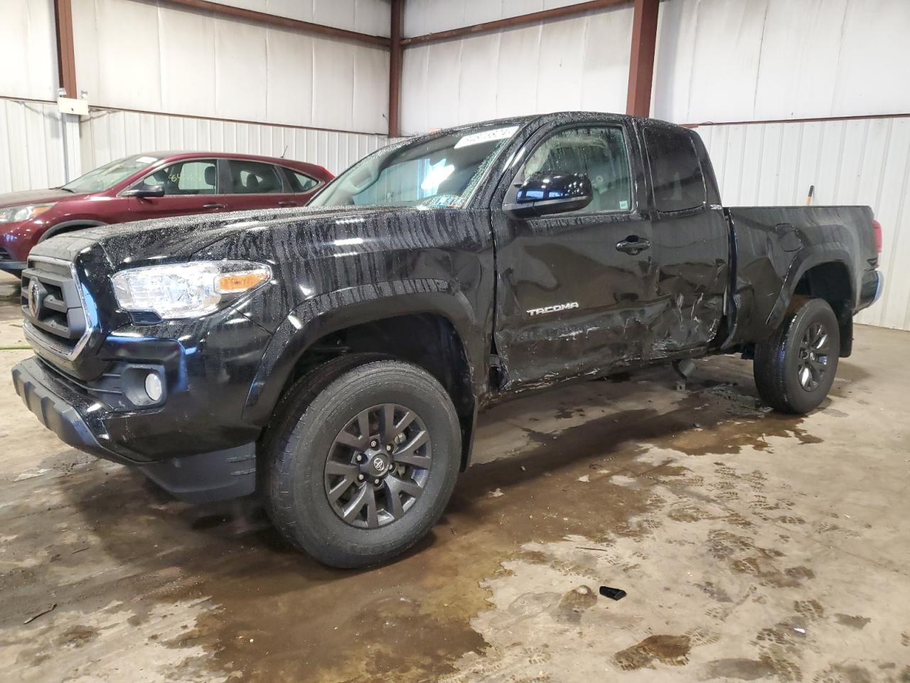 TOYOTA TACOMA ACC 2022