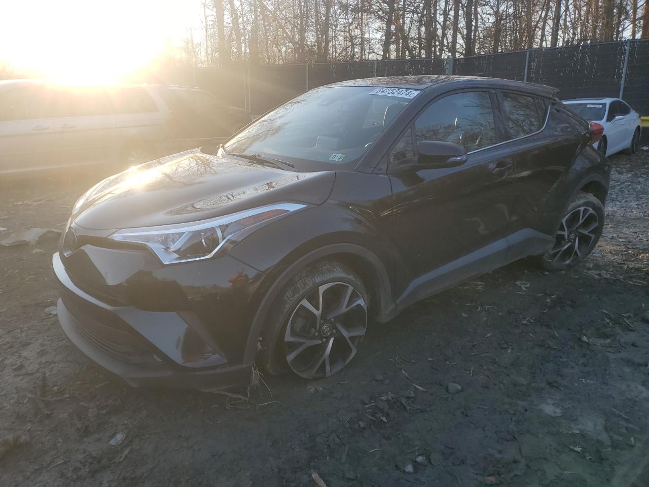 TOYOTA C-HR XLE 2019