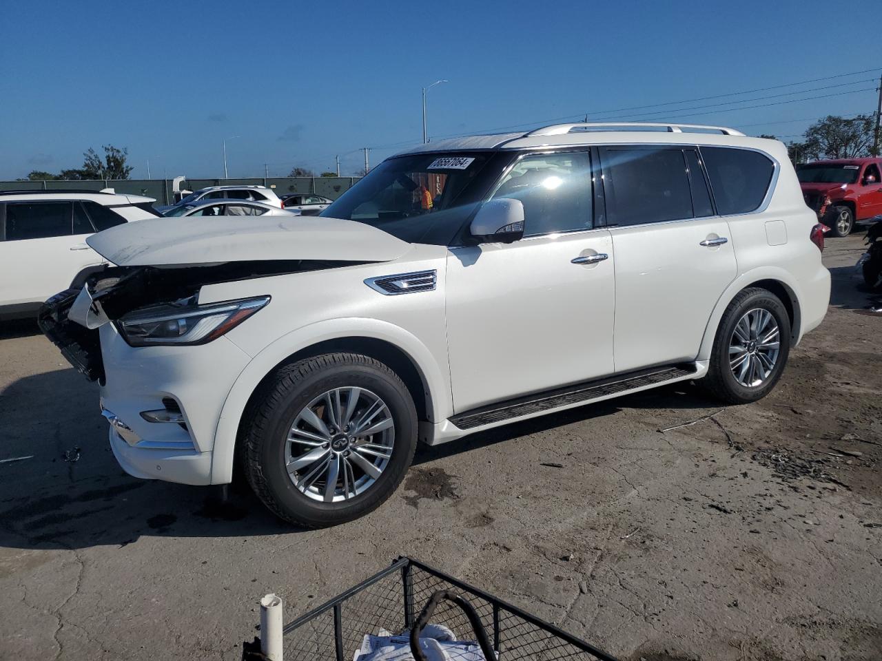 INFINITI QX80 LUXE 2023
