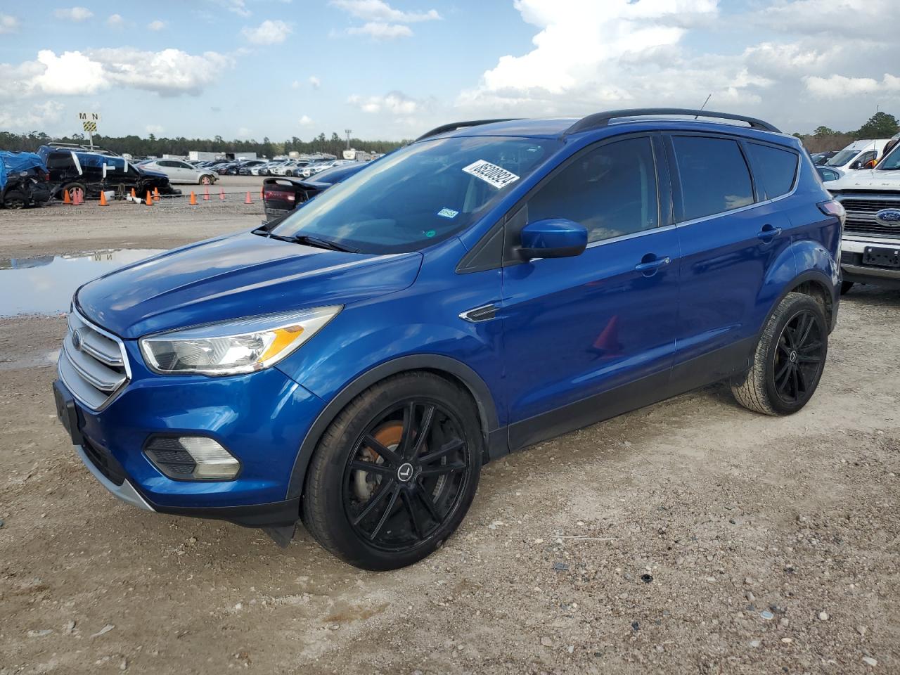 FORD ESCAPE SE 2018