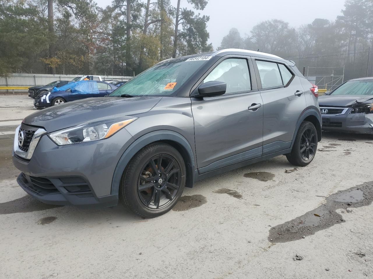 NISSAN KICKS SV 2020