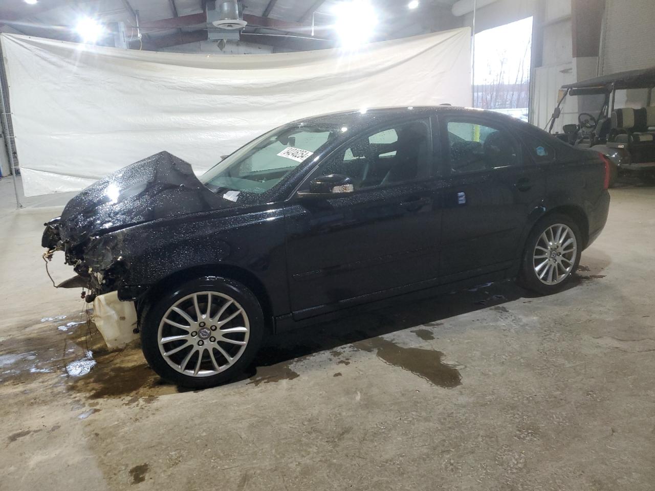 VOLVO S40 2.4I 2010