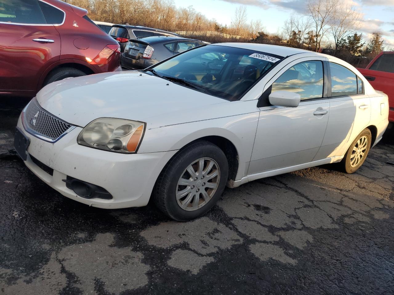 MITSUBISHI GALANT FE 2012