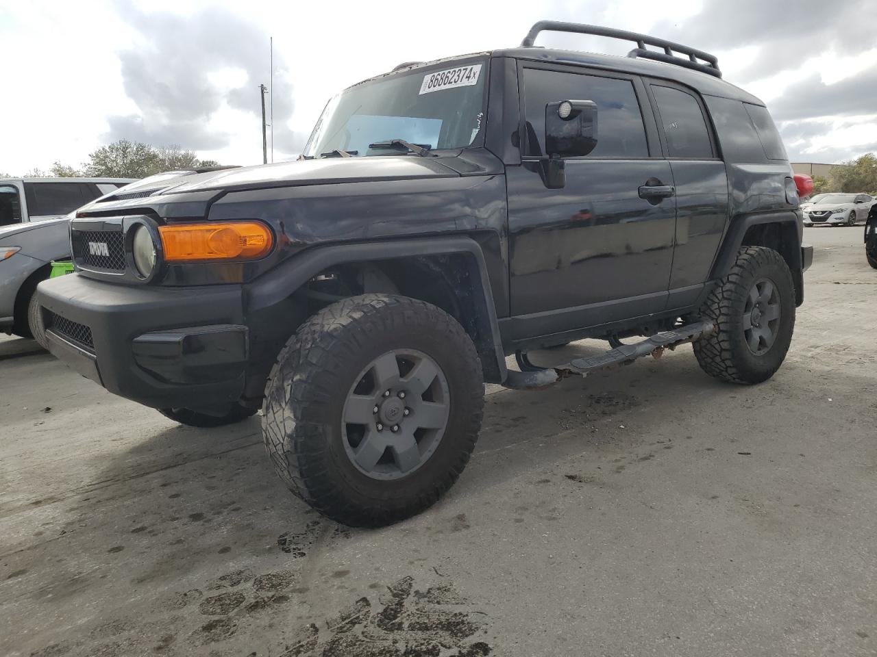 TOYOTA FJ CRUISER 2010