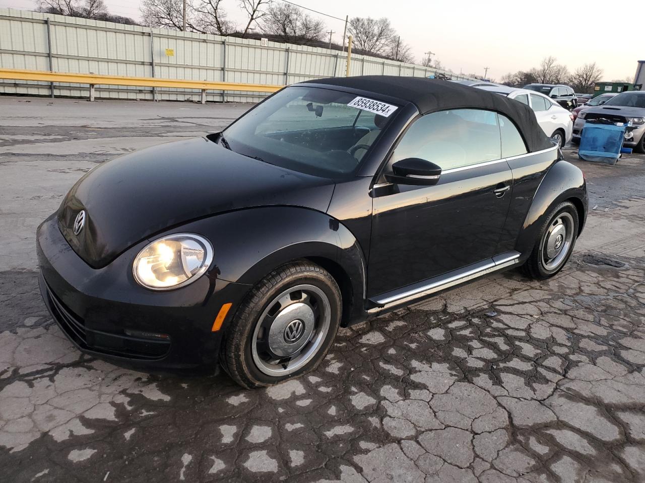 VOLKSWAGEN BEETLE 1.8 2015