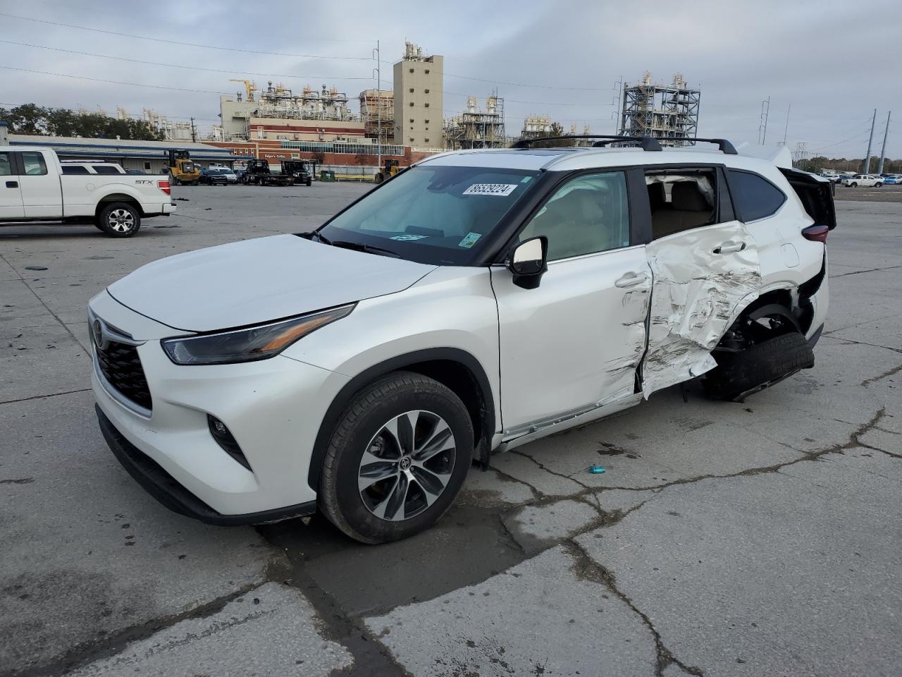 TOYOTA HIGHLANDER 2024