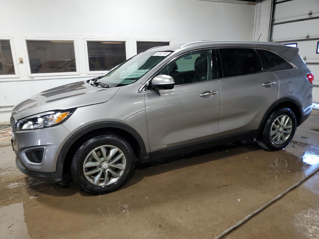 KIA SORENTO LX 2016