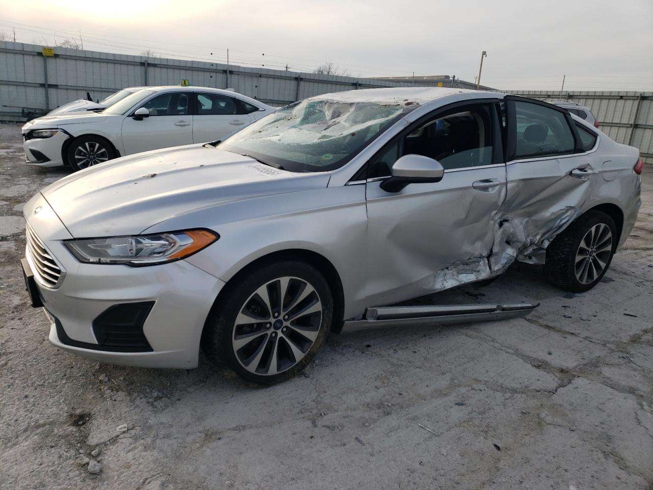 FORD FUSION SE 2019