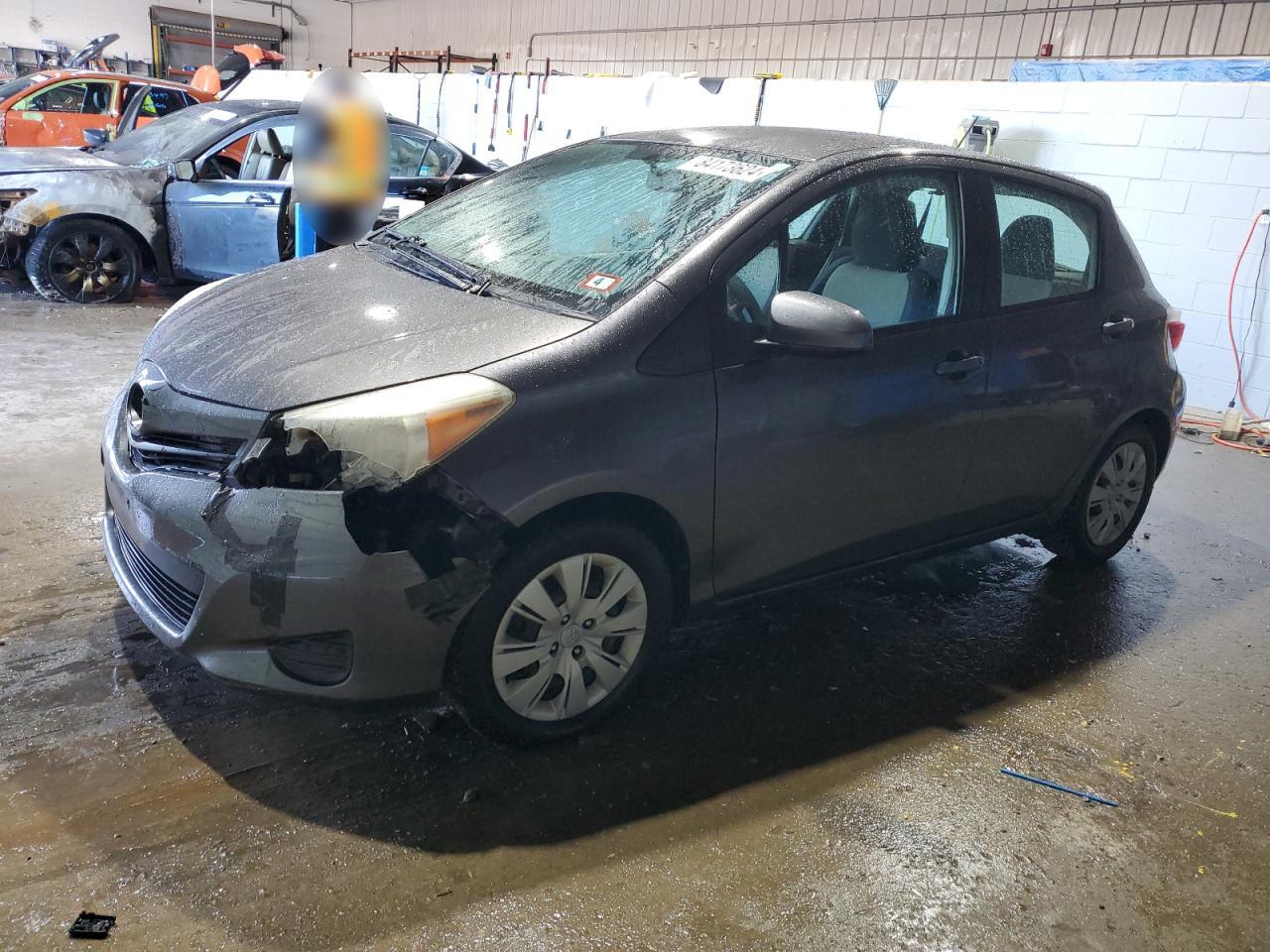 TOYOTA YARIS 2012