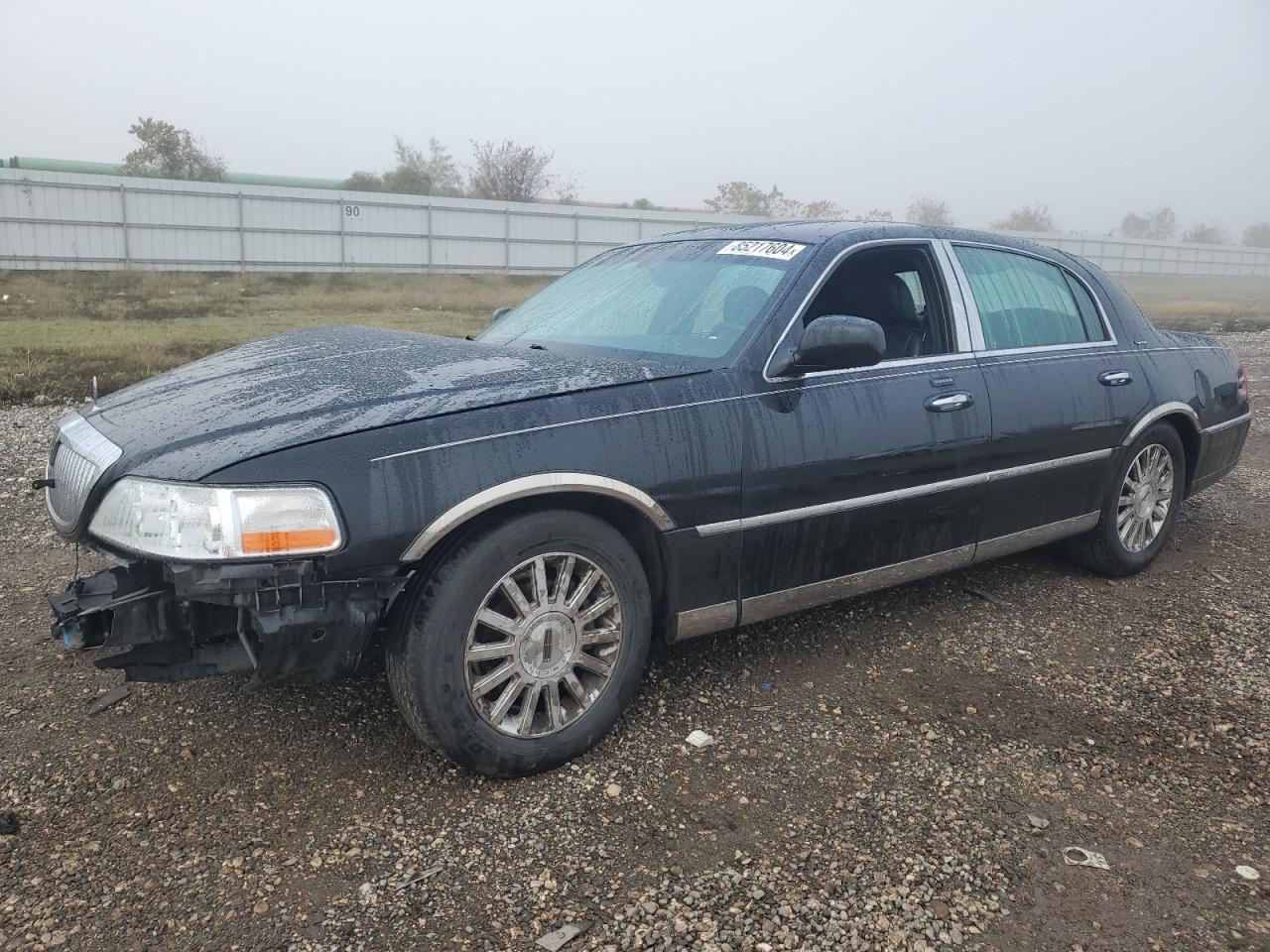 LINCOLN TOWN CAR E 2004