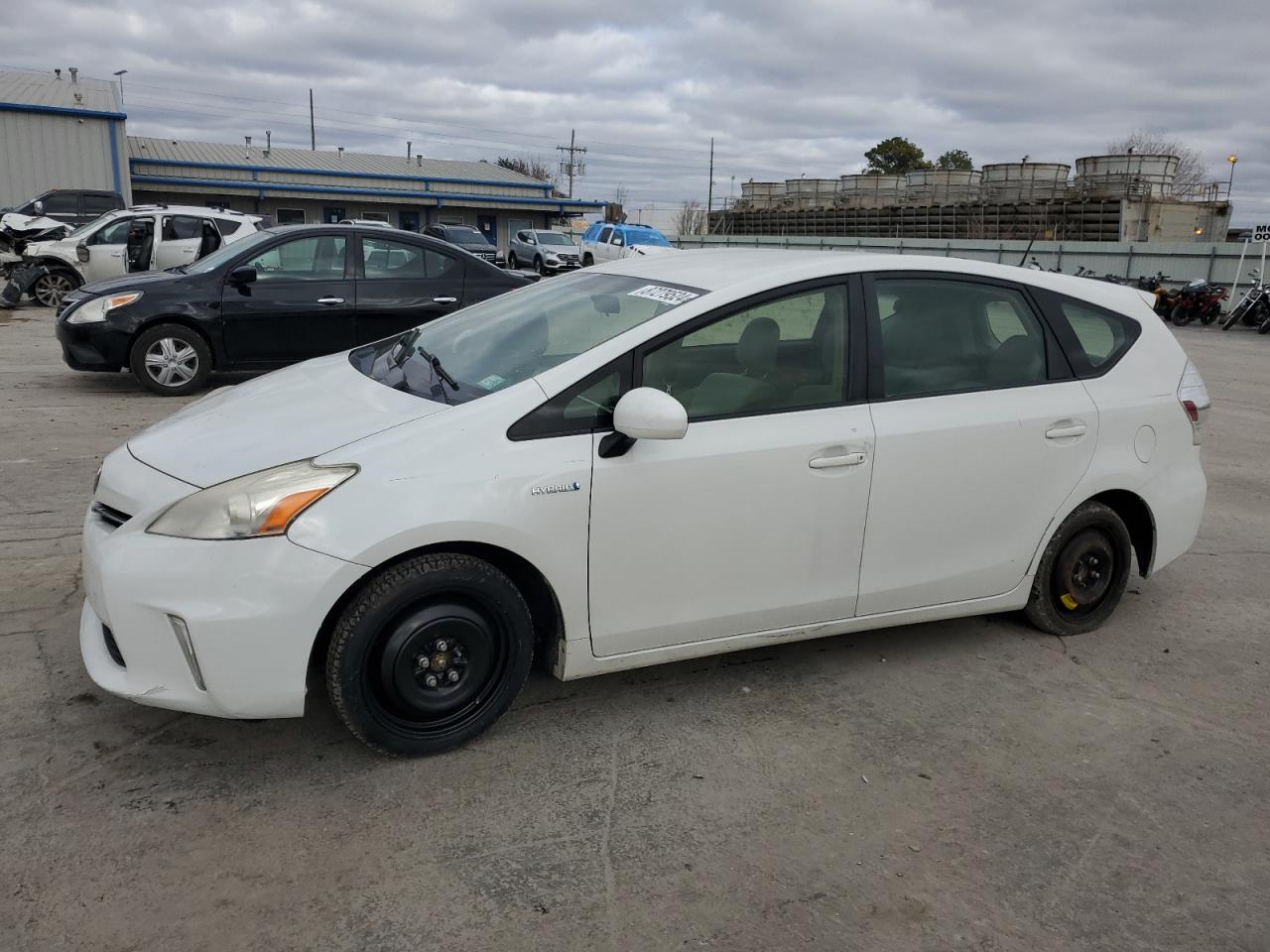 TOYOTA PRIUS V 2012