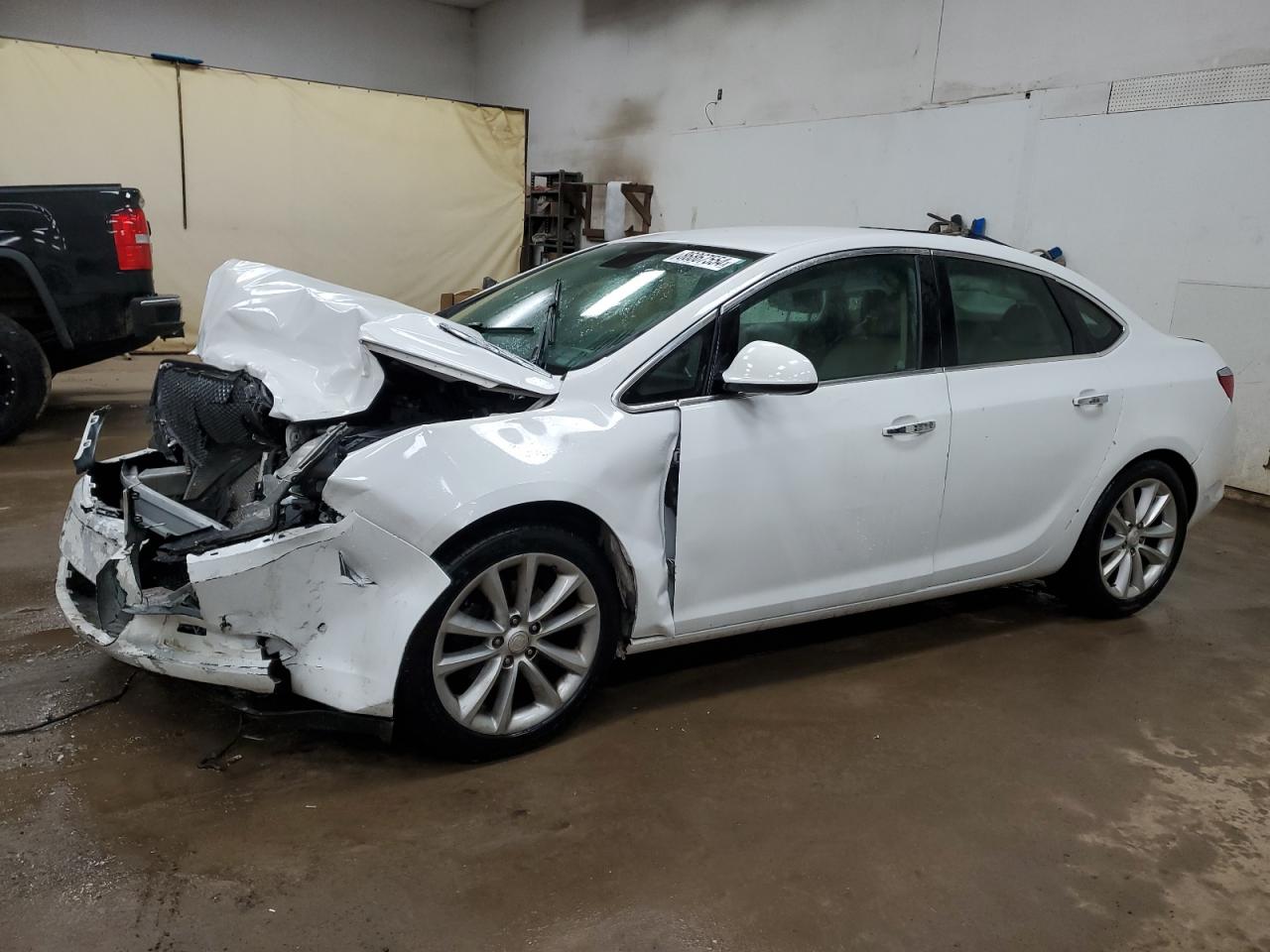 BUICK VERANO 2013