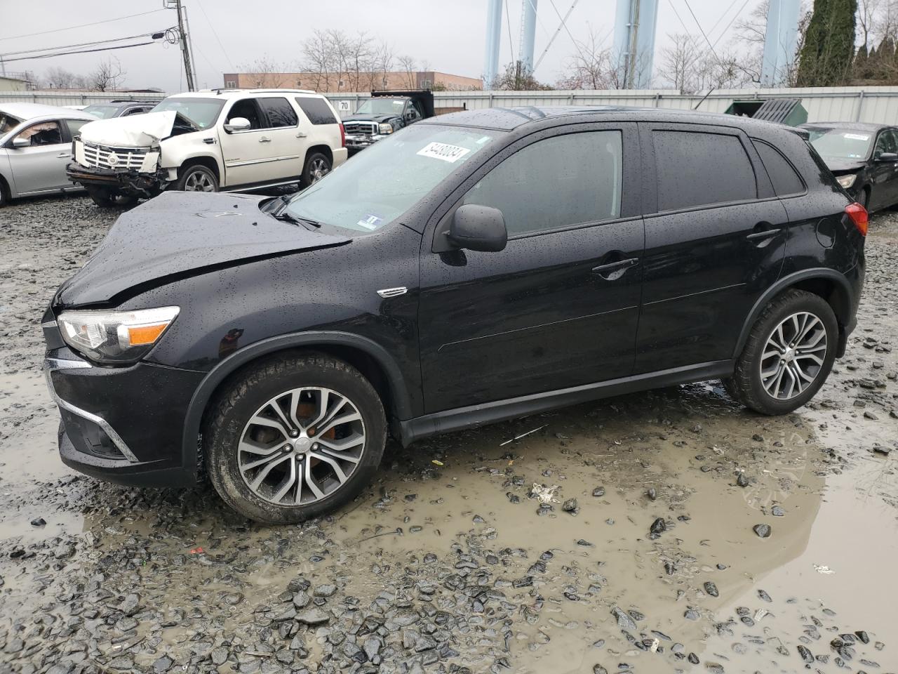 MITSUBISHI OUTLANDER 2016