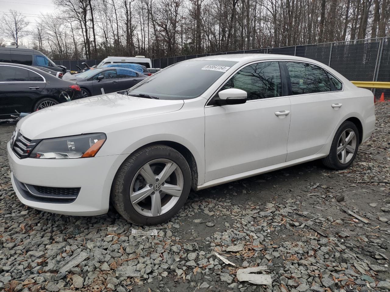 VOLKSWAGEN PASSAT SE 2013