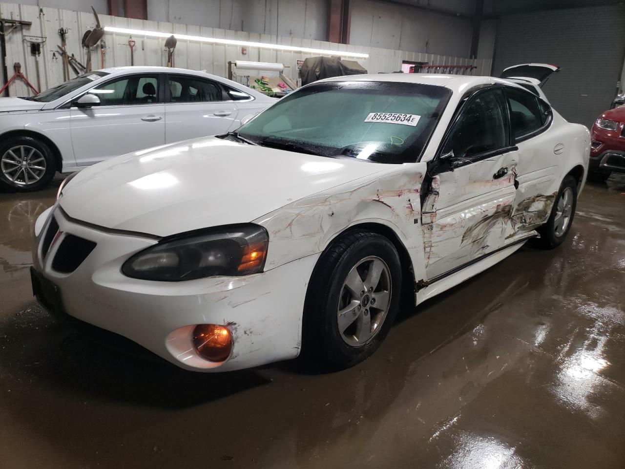 PONTIAC GRAND PRIX 2006