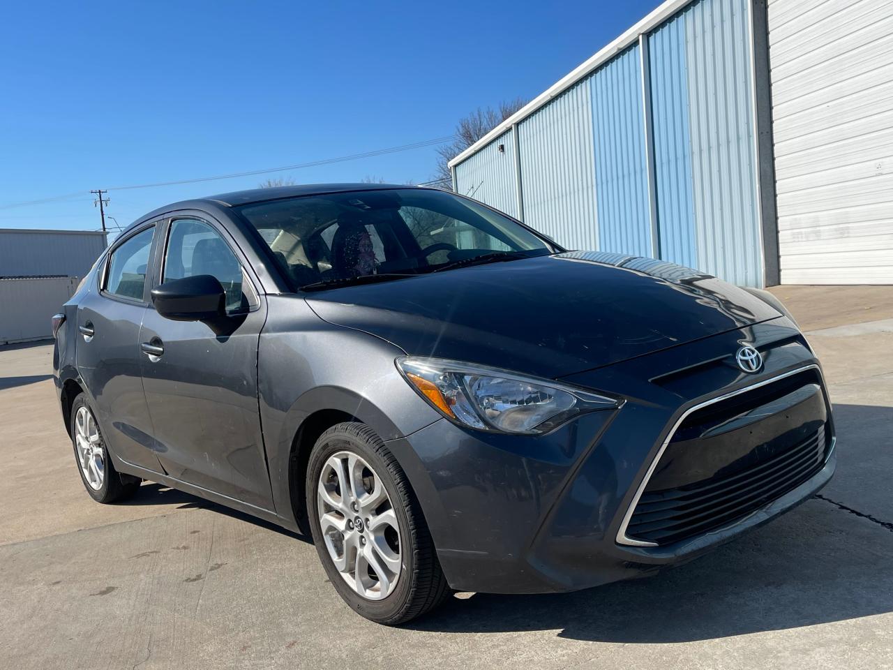TOYOTA YARIS IA 2017