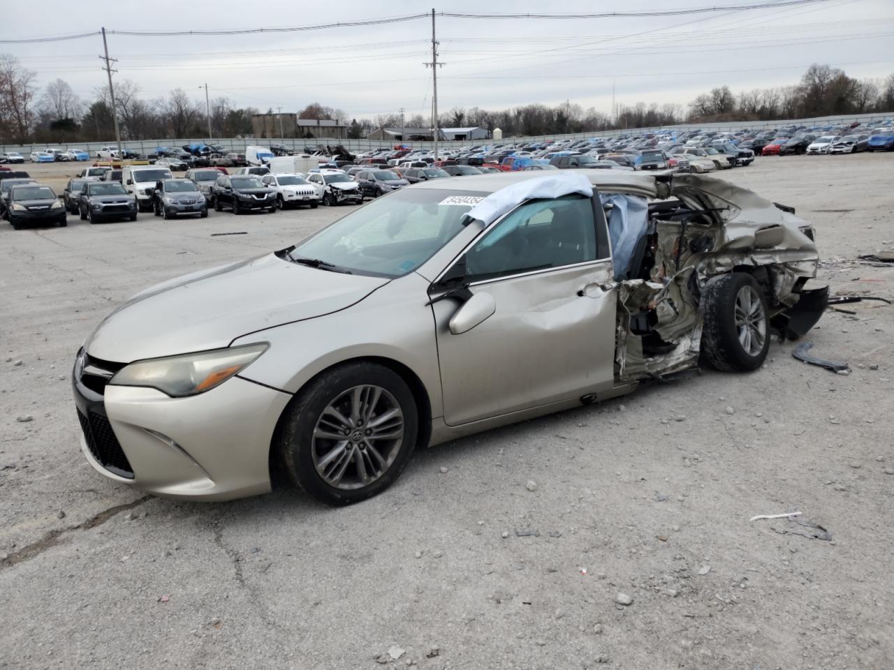 TOYOTA CAMRY LE 2016