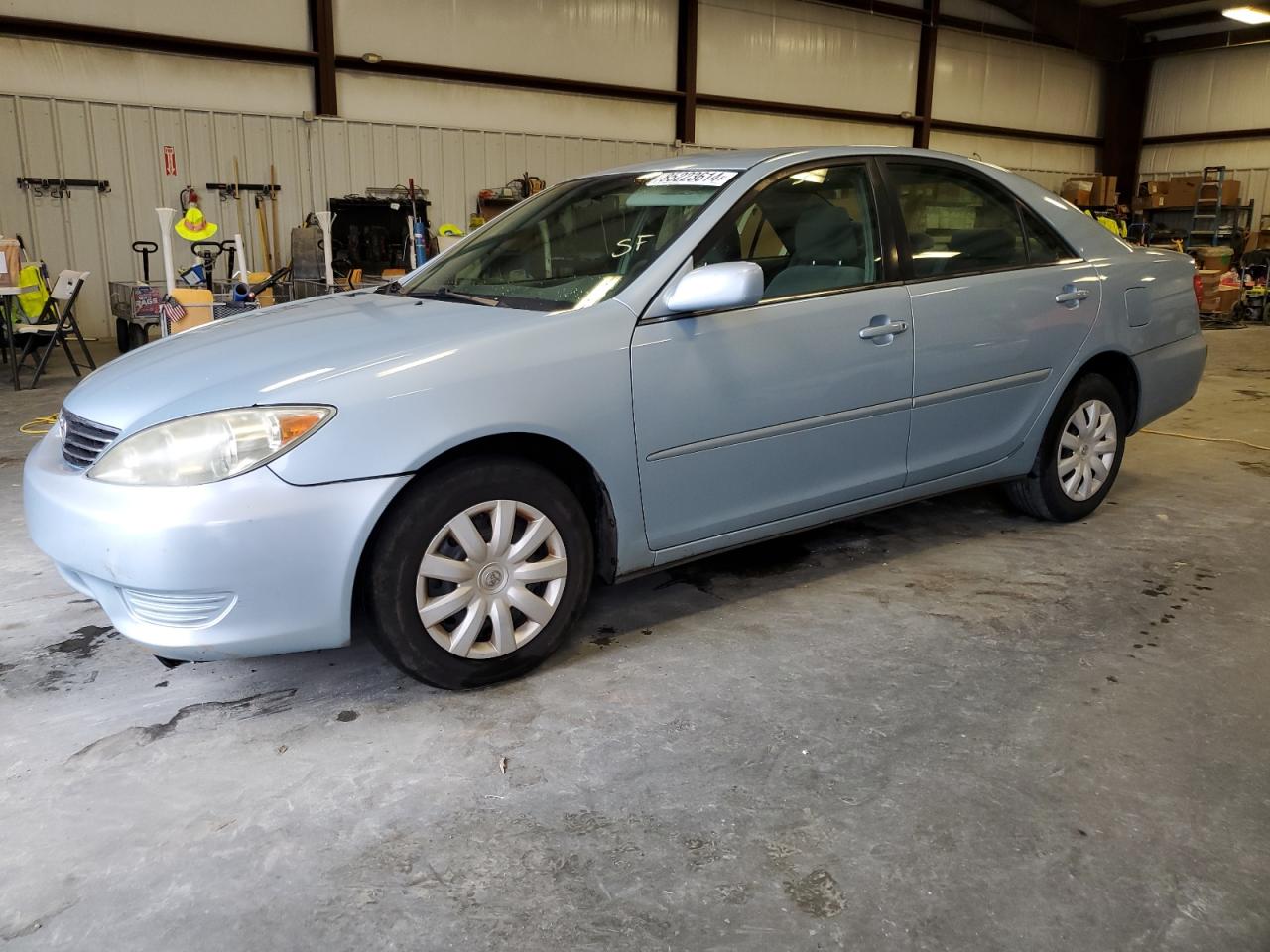 TOYOTA CAMRY LE 2005