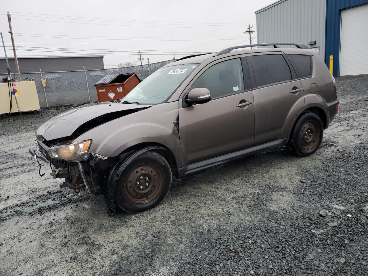 MITSUBISHI OUTLANDER 2013