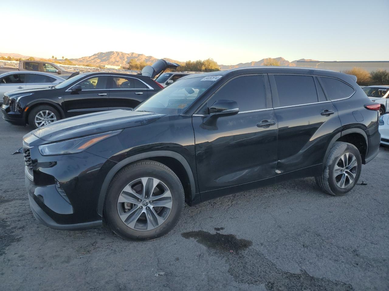 TOYOTA HIGHLANDER 2023