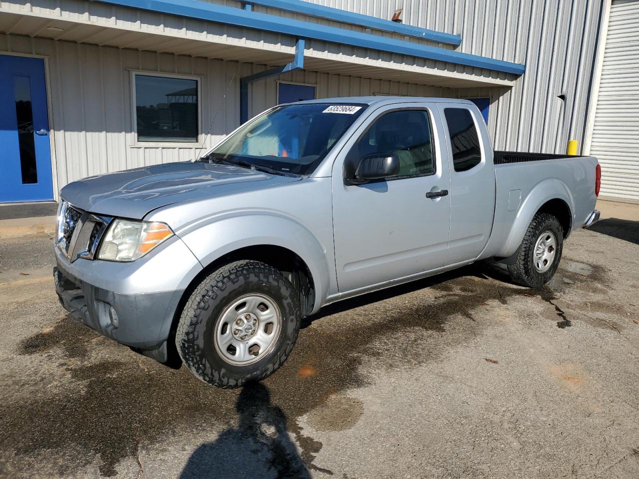 NISSAN FRONTIER K 2011