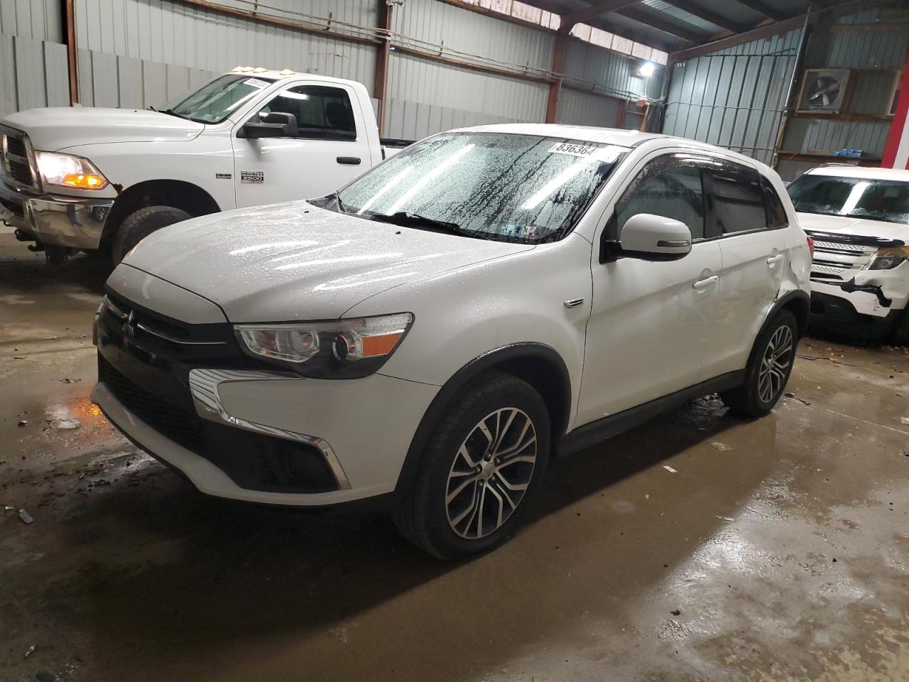 MITSUBISHI OUTLANDER 2018