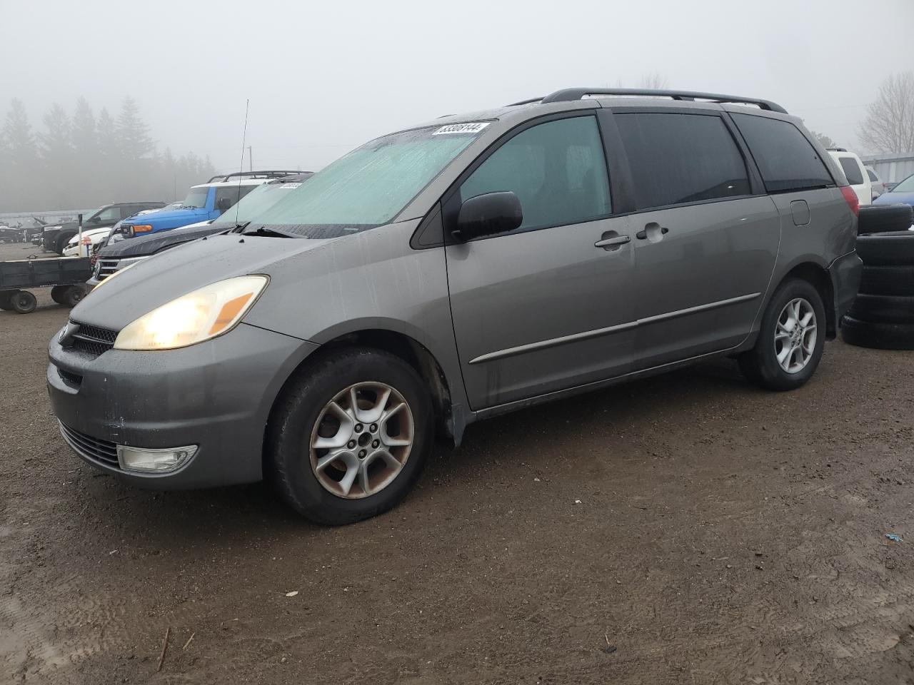 TOYOTA SIENNA LE 2005
