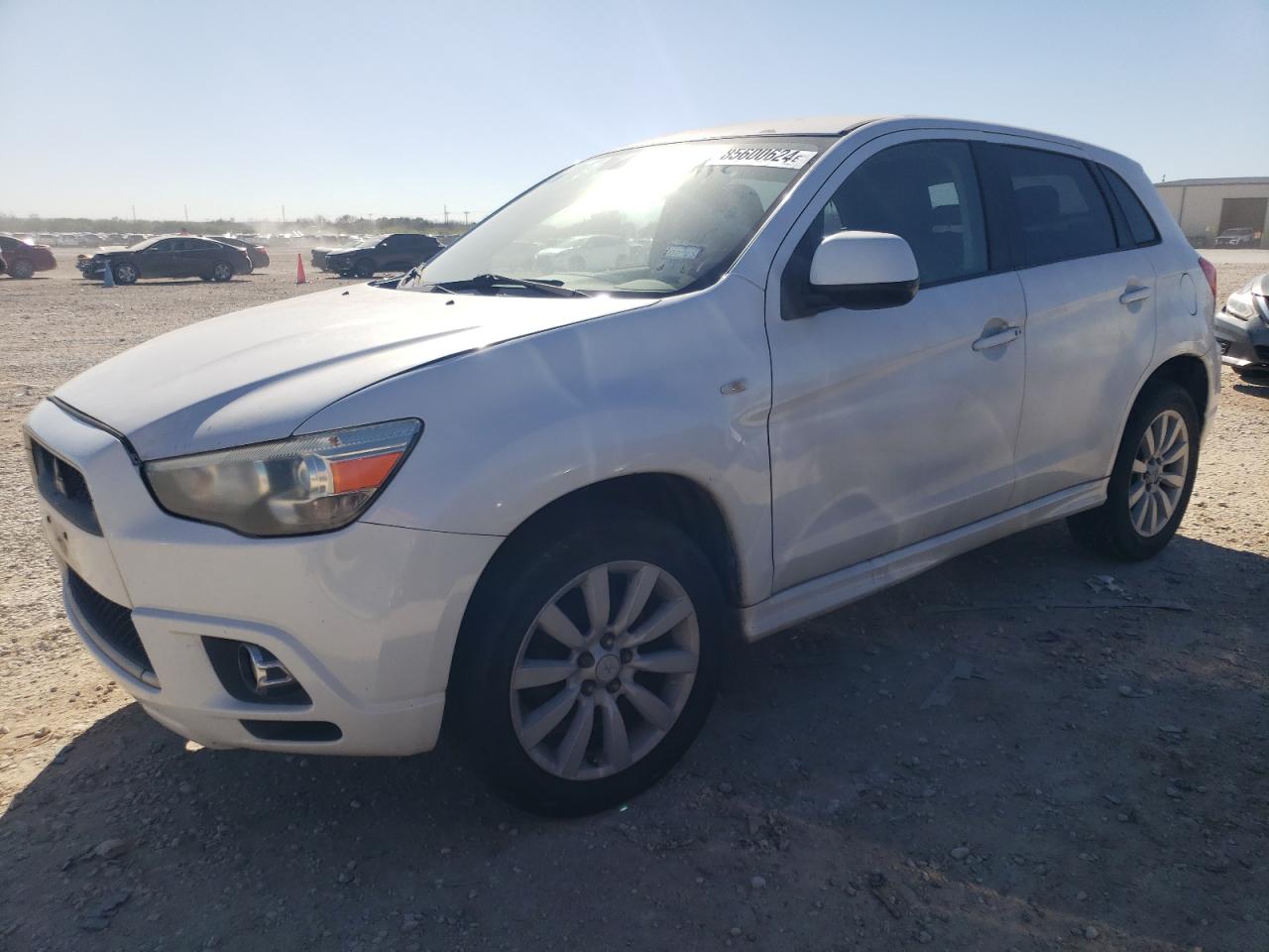 MITSUBISHI OUTLANDER 2011