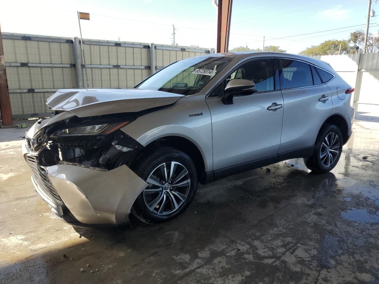 TOYOTA VENZA LE 2021