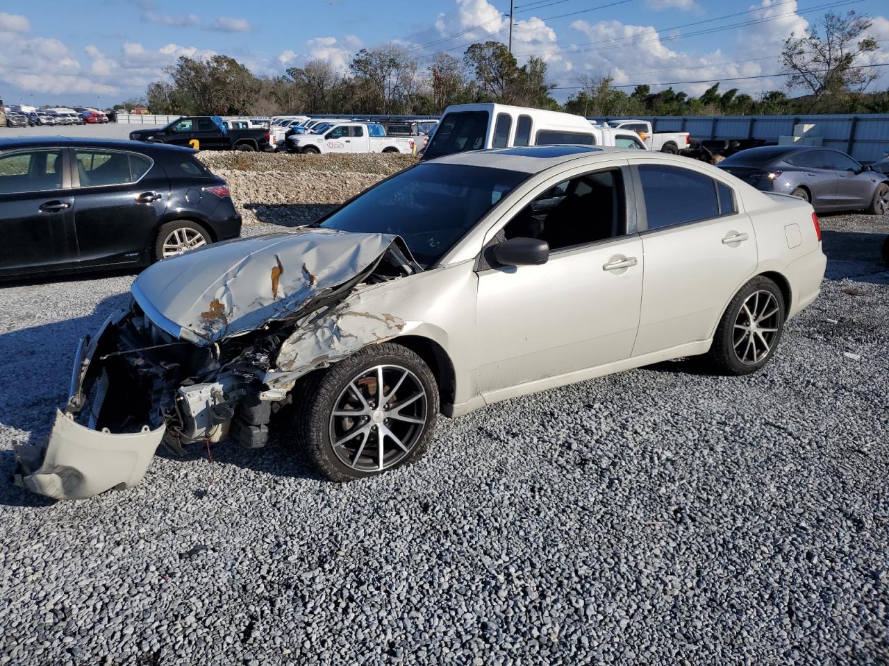 MITSUBISHI GALANT ES 2009