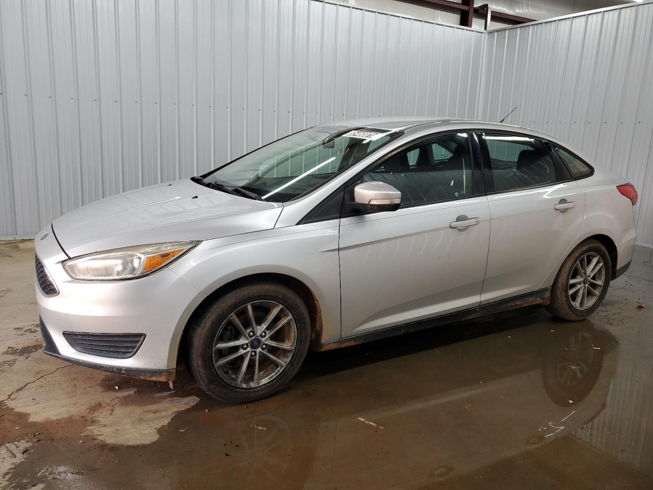 FORD FOCUS SE 2017