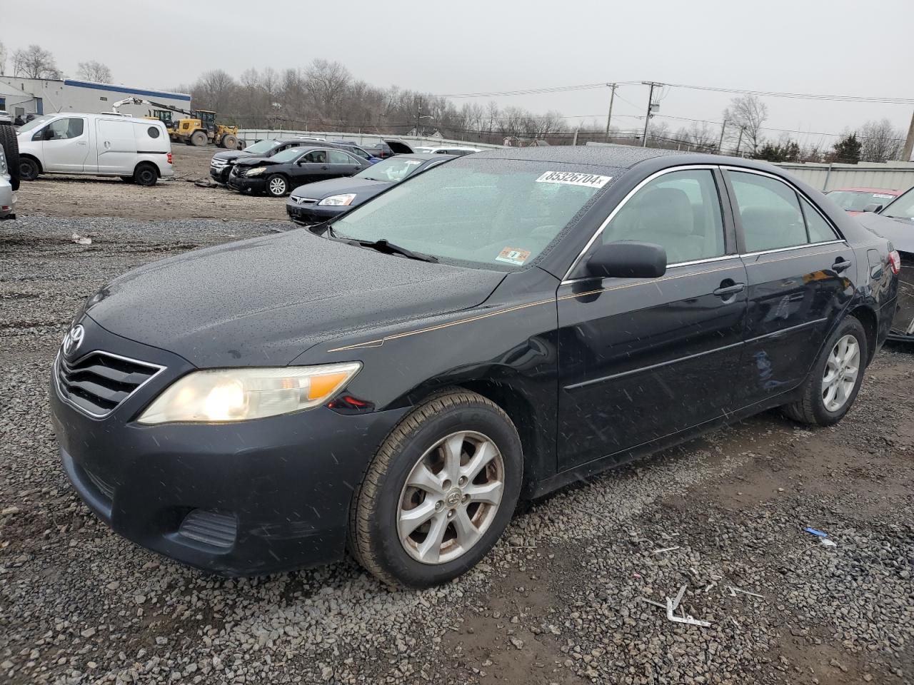 TOYOTA CAMRY BASE 2011