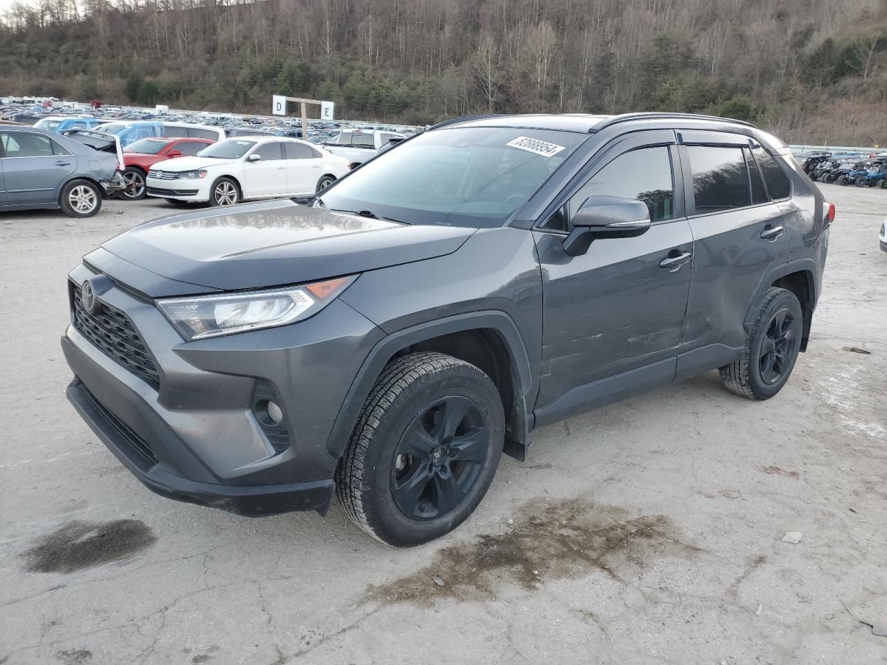 TOYOTA RAV4 XLE 2021