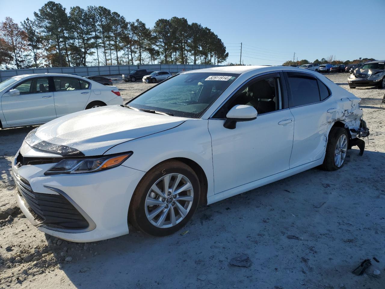 TOYOTA CAMRY LE 2023