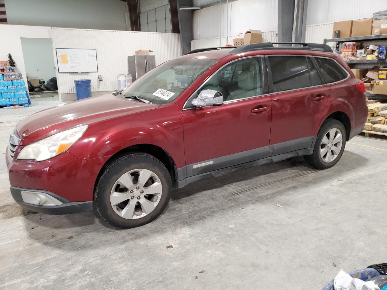 SUBARU OUTBACK 2. 2011