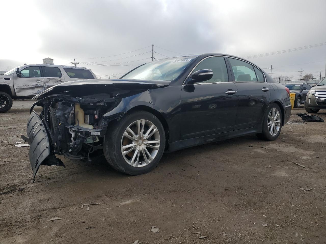 HYUNDAI GENESIS 3. 2013