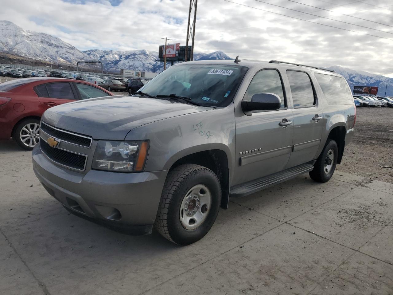 CHEVROLET SUBURBAN K 2012
