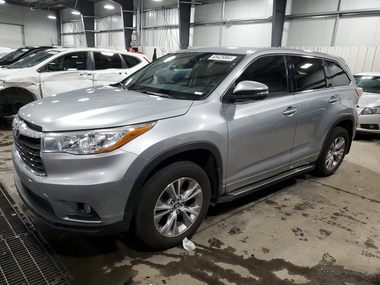 TOYOTA HIGHLANDER 2016