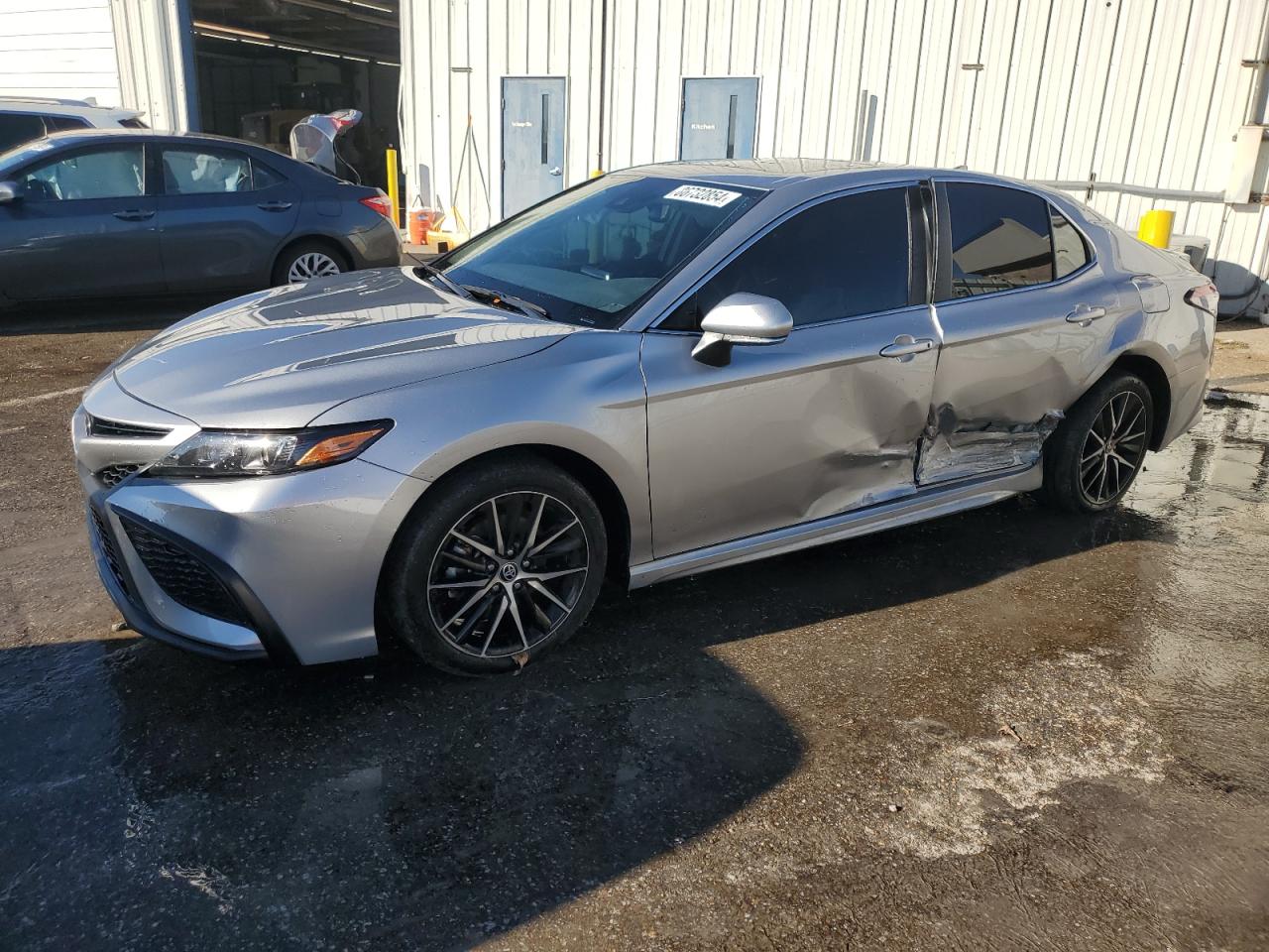 TOYOTA CAMRY 2023