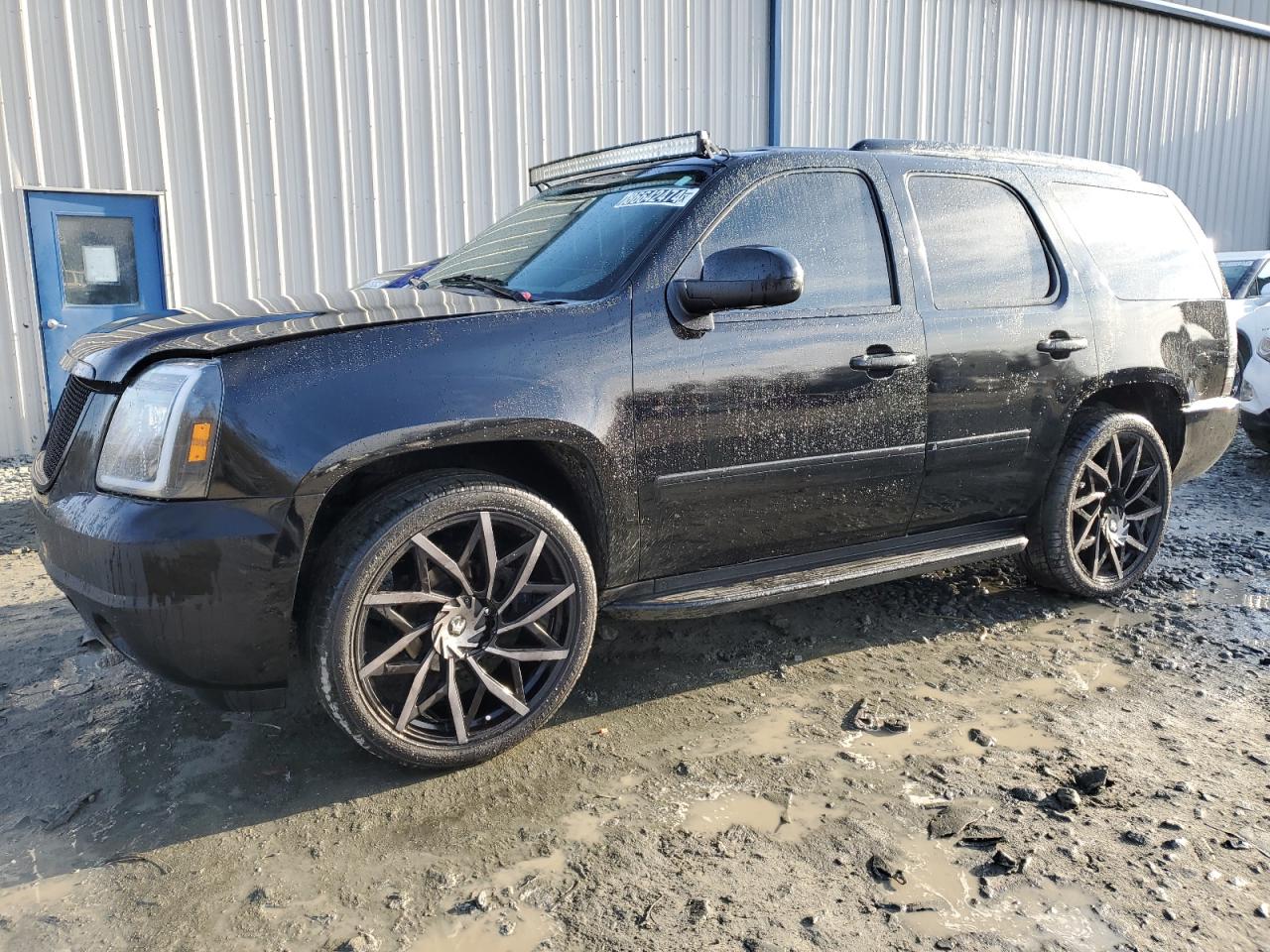 GMC YUKON DENA 2012