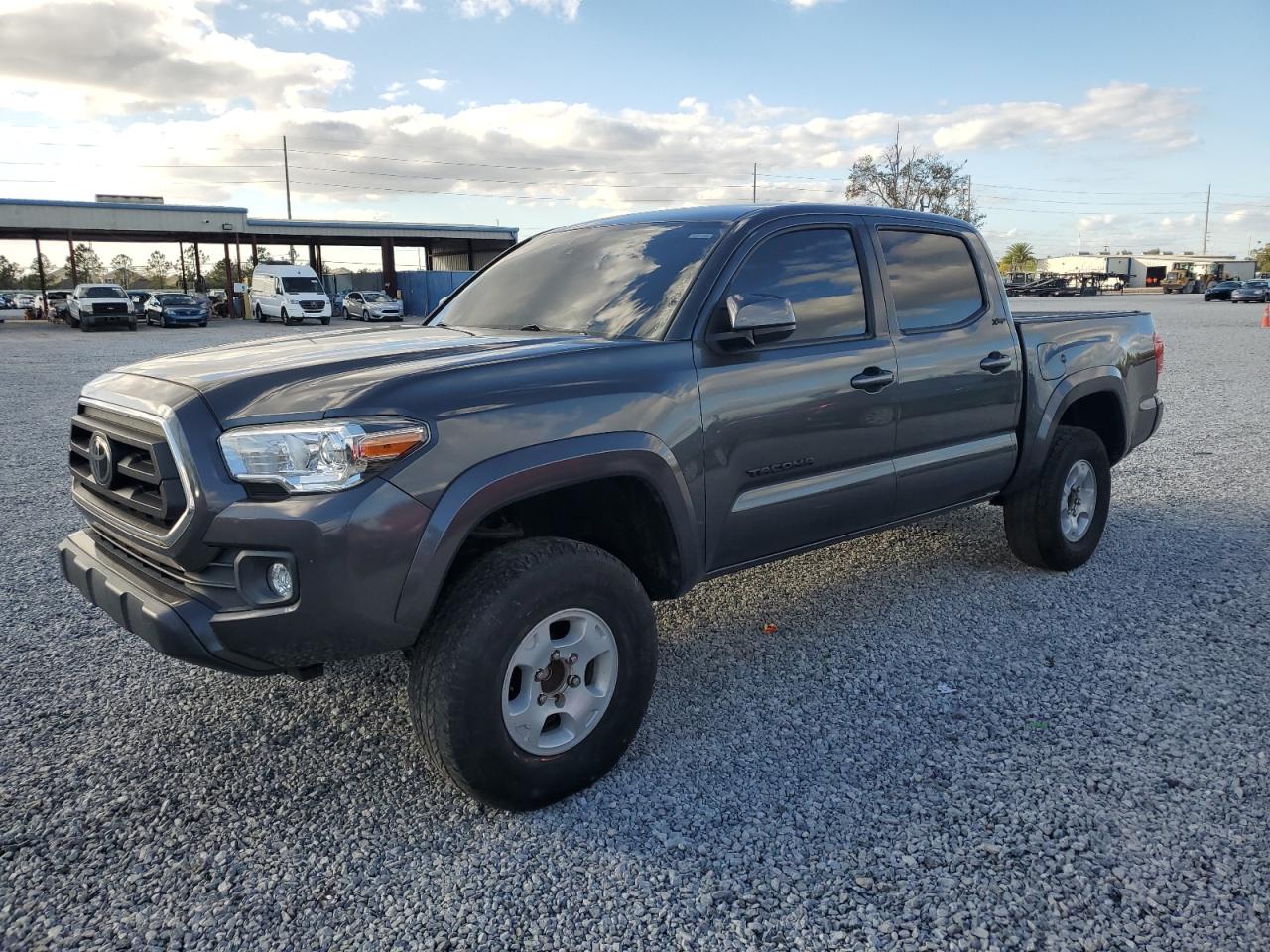 TOYOTA TACOMA DOU 2020